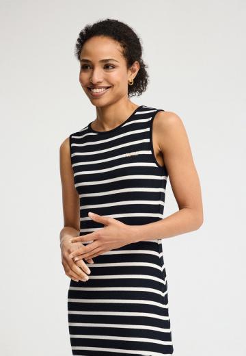 Платье футляр