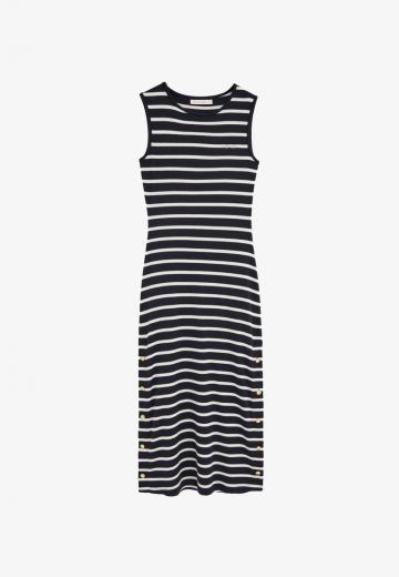 Платье футляр