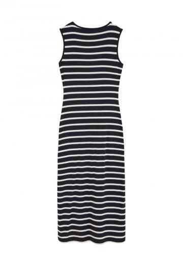 Платье футляр