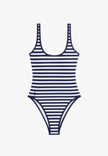 Слитный купальник