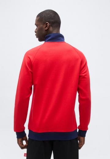 Спортивная кофта