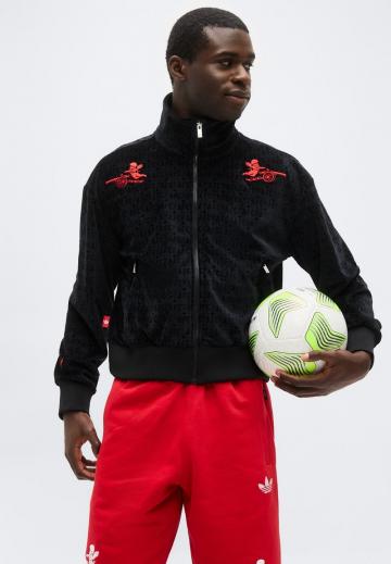 Спортивная куртка