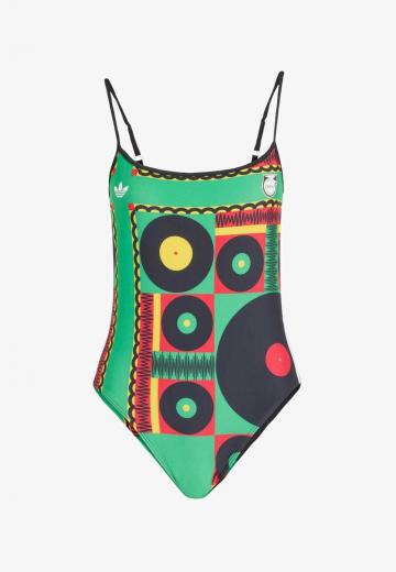 Слитный купальник