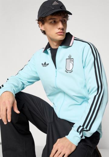 Спортивная кофта