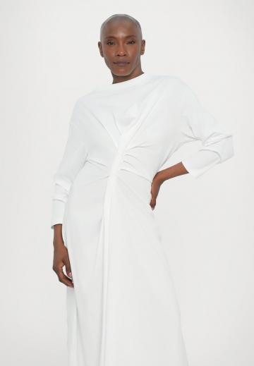 Длинное платье