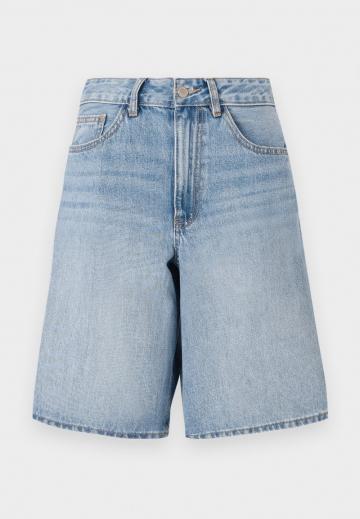 Джинсовые шорты