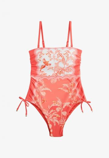 Слитный купальник