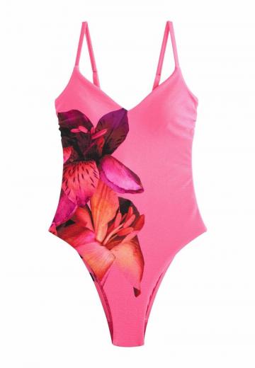 Слитный купальник