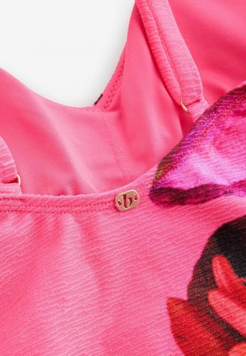 Слитный купальник