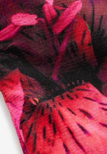 Слитный купальник