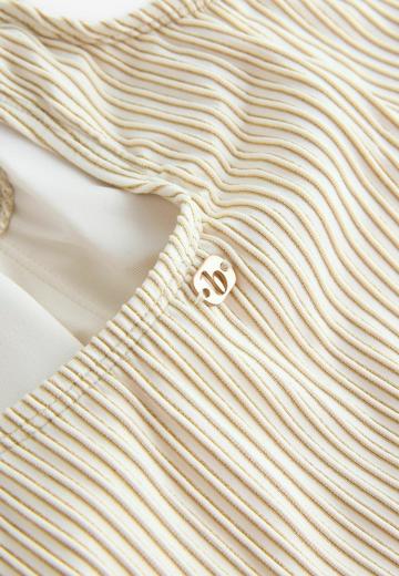 Слитный купальник