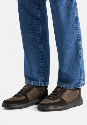 Ботинки на шнуровке