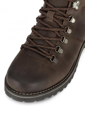 Ботинки на шнуровке