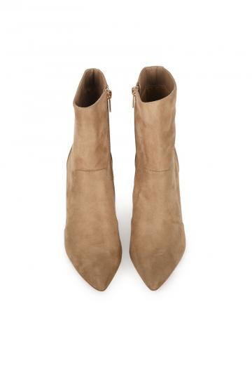 Полусапожки на высоком каблуке