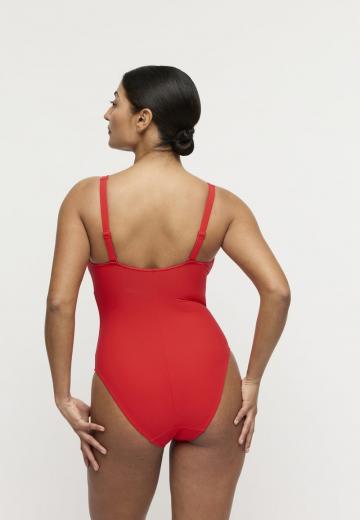 Слитный купальник