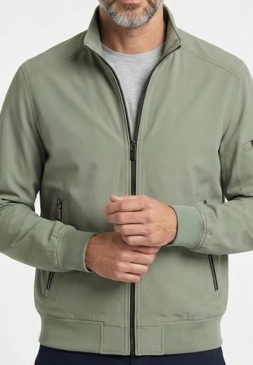 Куртка бомбер