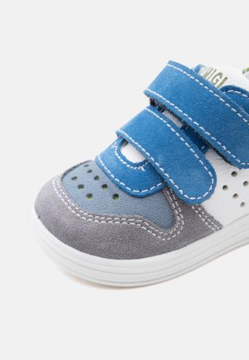 Детская обувь