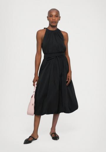 Длинное платье