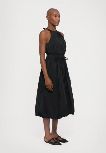 Длинное платье