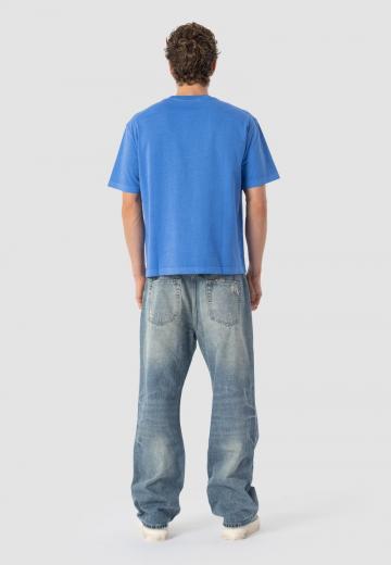 Клешеные джинсы