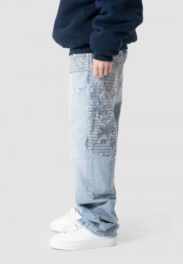 Клешеные джинсы