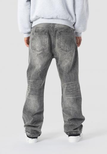 Клешеные джинсы