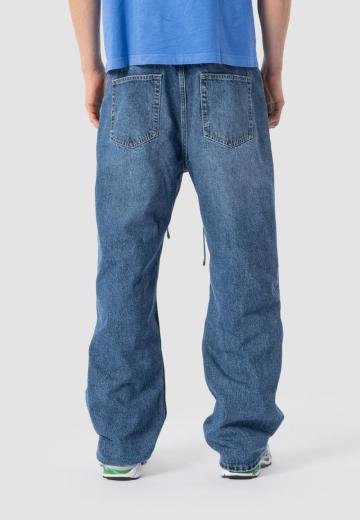 Свободные джинсы