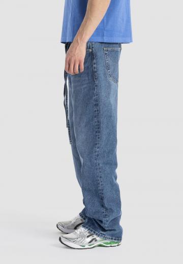 Свободные джинсы