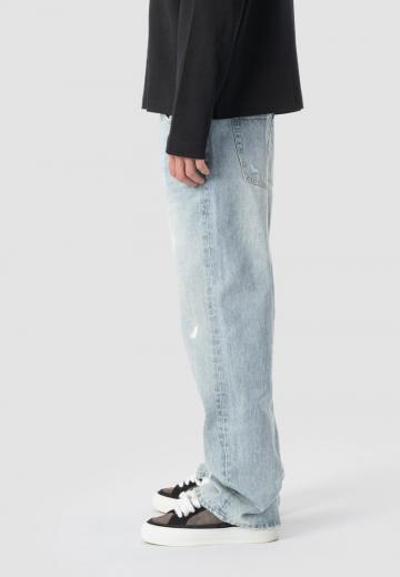 Прямые джинсы