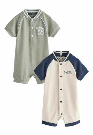 Набор одежды