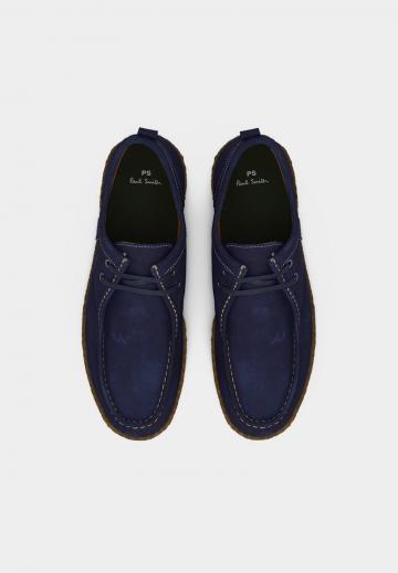 Ботинки на шнуровке