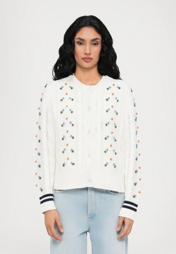 Вязаная кофта