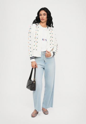 Вязаная кофта