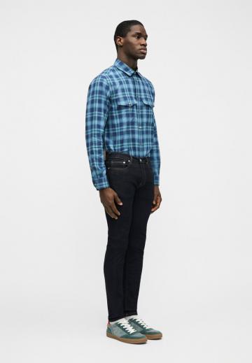 Узкие джинсы