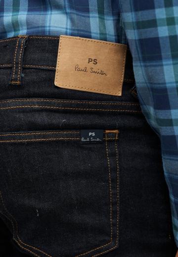 Узкие джинсы