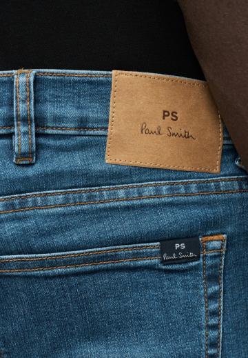 Узкие джинсы