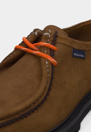 Ботинки на шнуровке