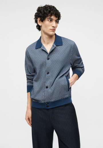 Вязаная кофта