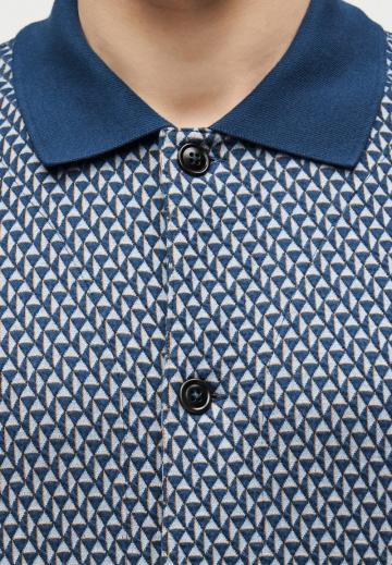 Вязаная кофта