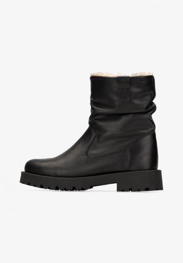 Зимние ботинки