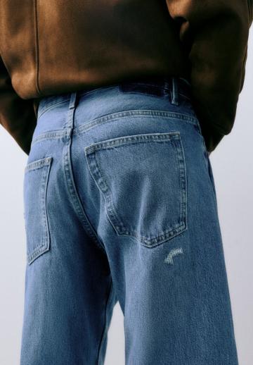 Прямые джинсы