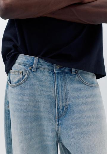 Свободные джинсы