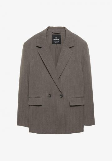 Блейзер с накладными карманами