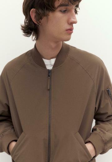 Куртка бомбер