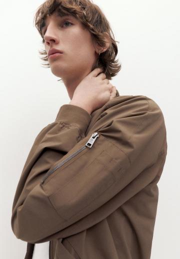 Куртка бомбер