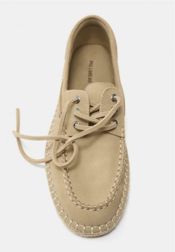 Ботинки на шнуровке