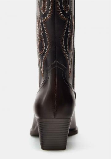 Ковбойские сапоги