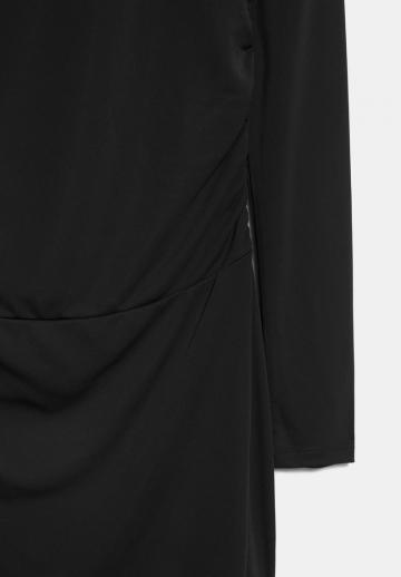 Короткое платье