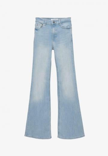 Клешеные джинсы