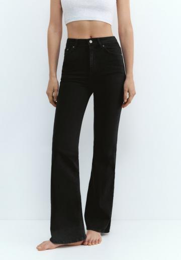 Клешеные джинсы